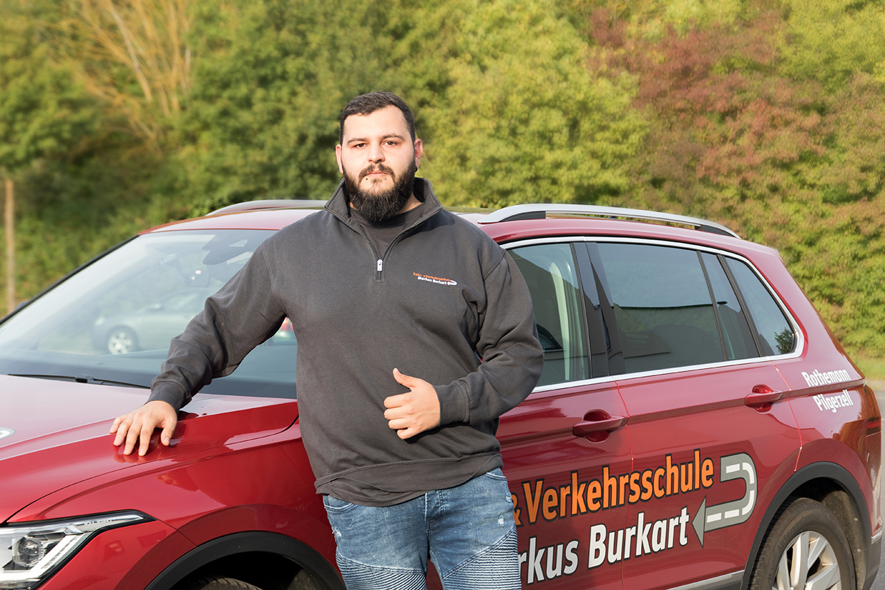 Fahrlehrer Jassin Ajnaou